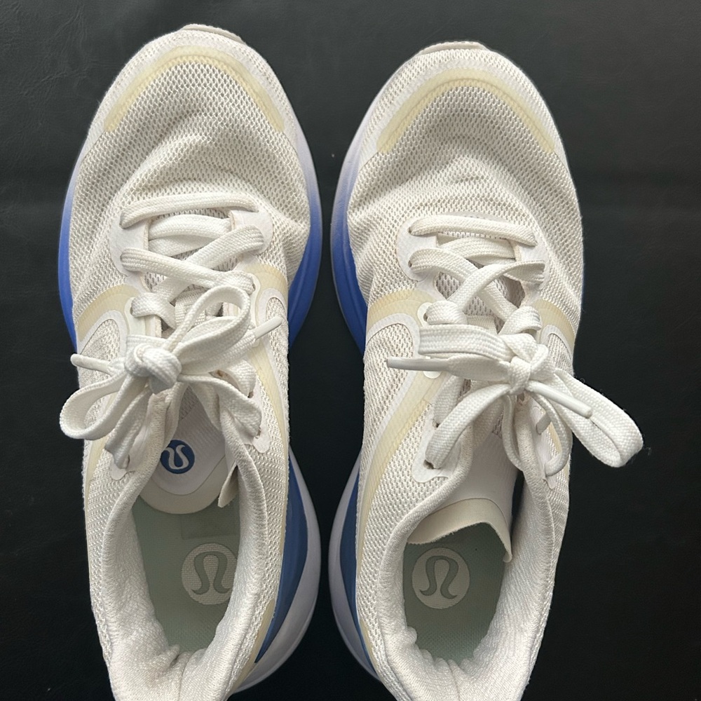 lululemon athletica BLISSFEEL RUN 2 Athletic Shoes size 7.5